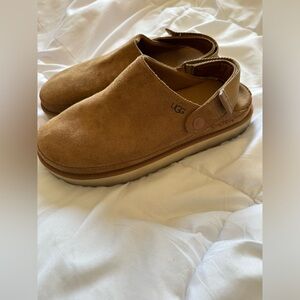 Ugg clogs